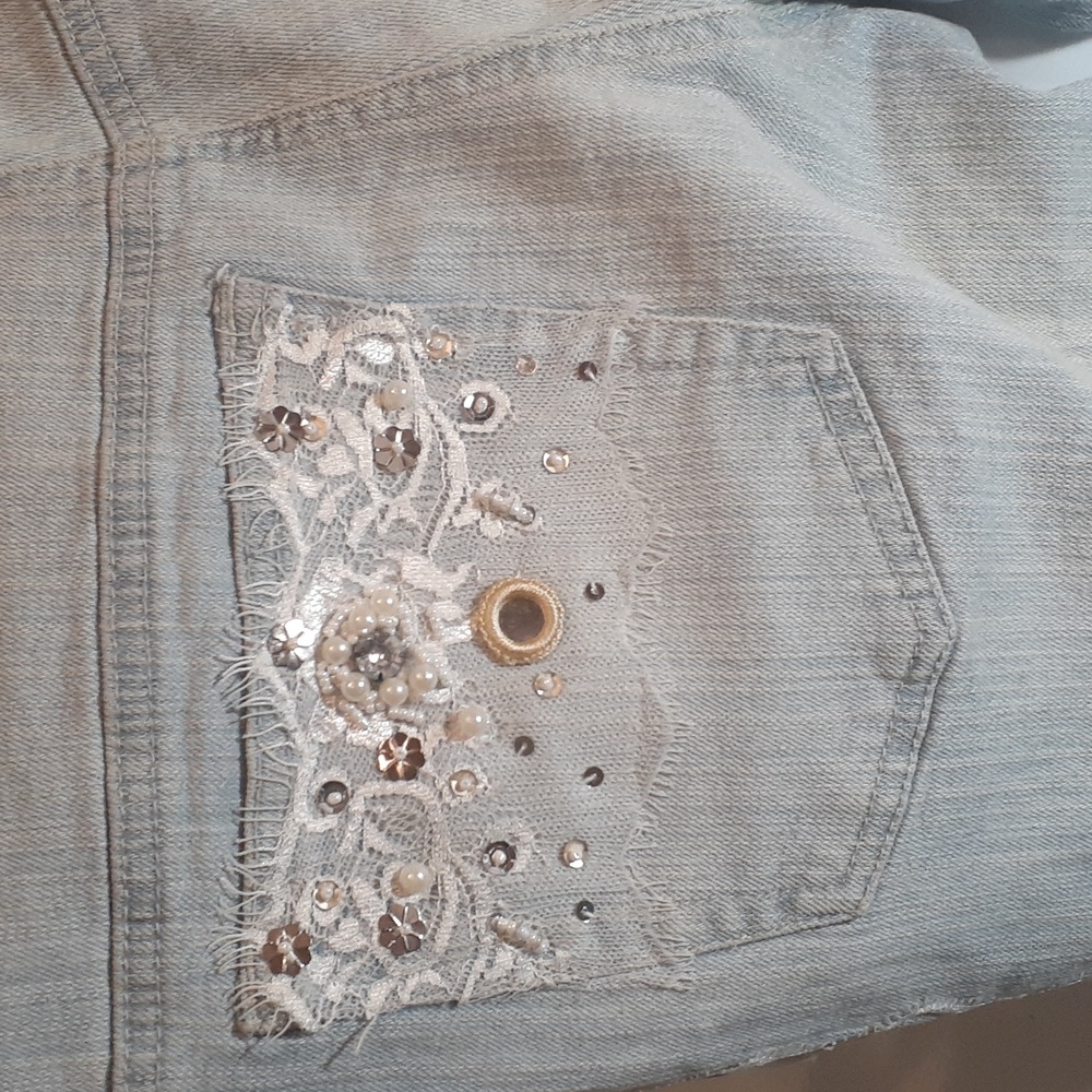 Sport & Casual Style Heavily beaded & embellished ladies Jeans. VG cond BLING! - Picture 9 of 16
